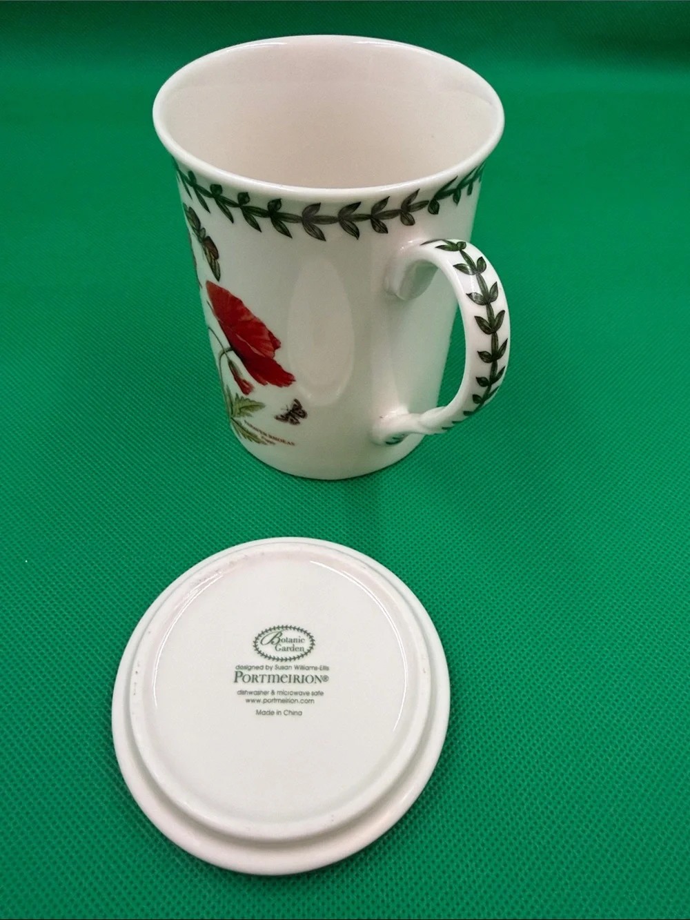 Portmetrion (Botanic Garden) Poppy Floral Ceramic Mug with Lid - Red & Green
